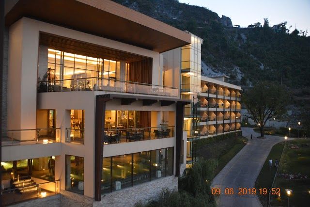 Mussoorie Jw Marriott Mussoorie Walnut Grove Landscape Image